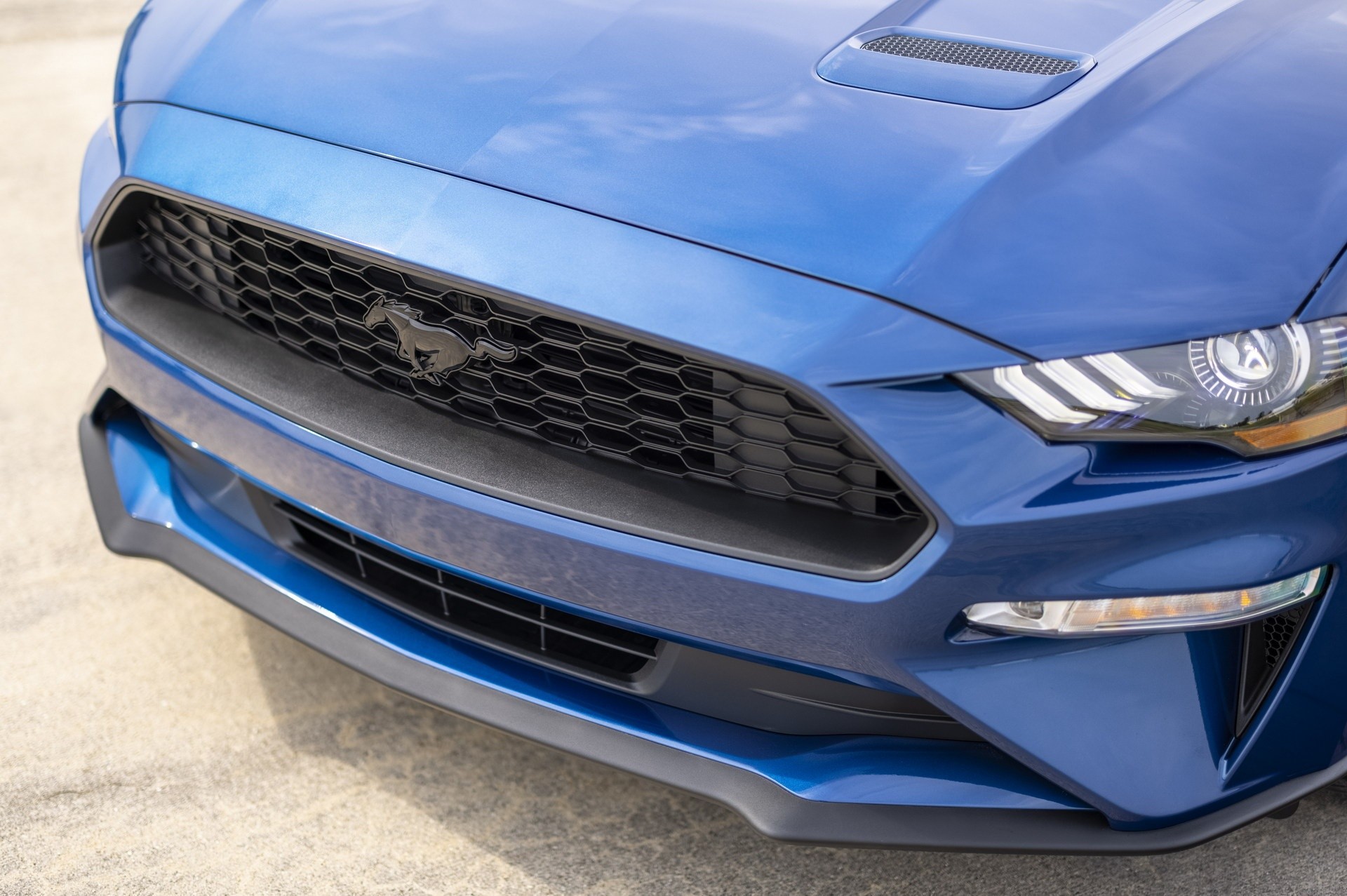 Ford Mustang 2022 Stealth Edition e California Special