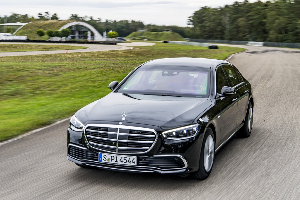 Mercedes-Benz Classe S 680 GUARD 4 MATIC: immagini ufficiali