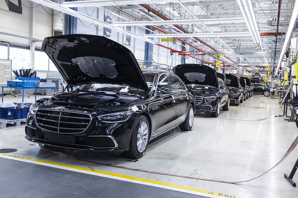 Mercedes-Benz Classe S 680 GUARD 4 MATIC: immagini ufficiali