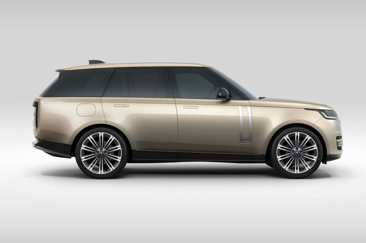 Range Rover 2022: immagini ufficiali