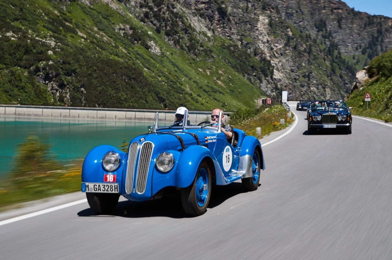 Bmw, storia fotografica dell'evoluzione del 