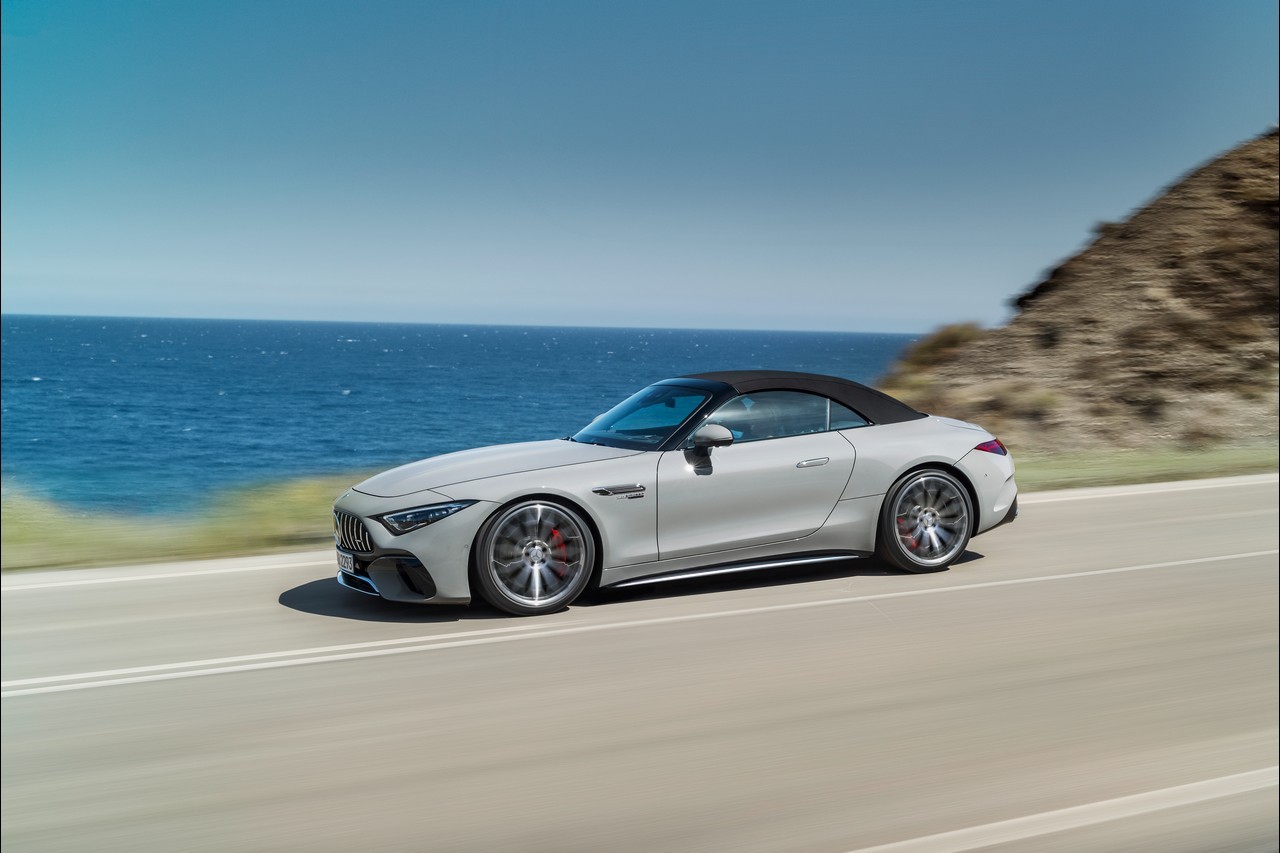 Mercedes-AMG SL 2022: immagini ufficiali