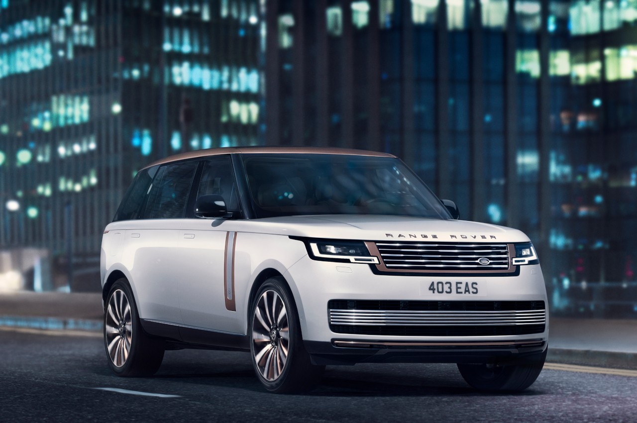 Range Rover 2022: immagini ufficiali