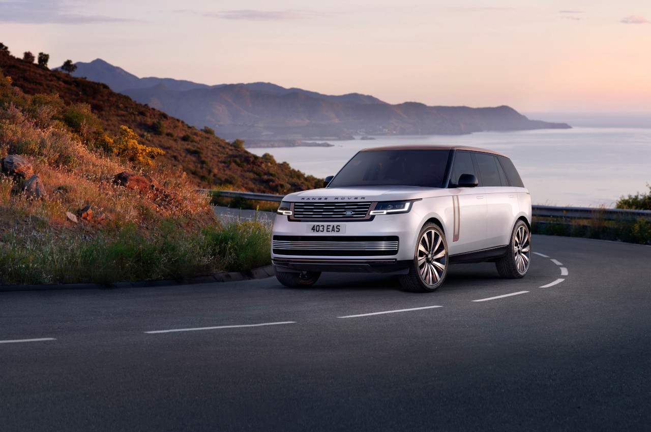 Range Rover 2022: immagini ufficiali