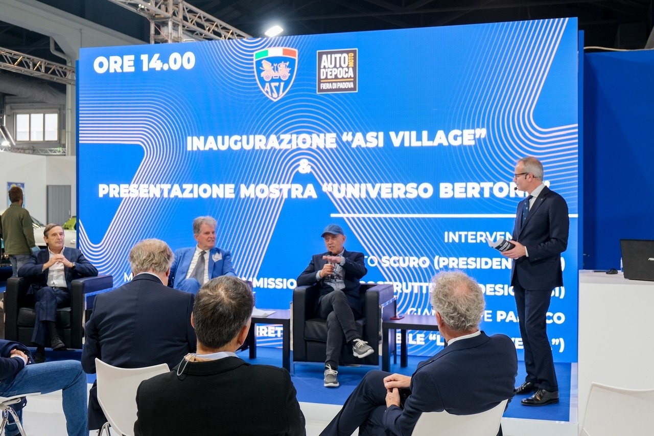 Auto e Moto d'Epoca 2021: immagini dall'evento