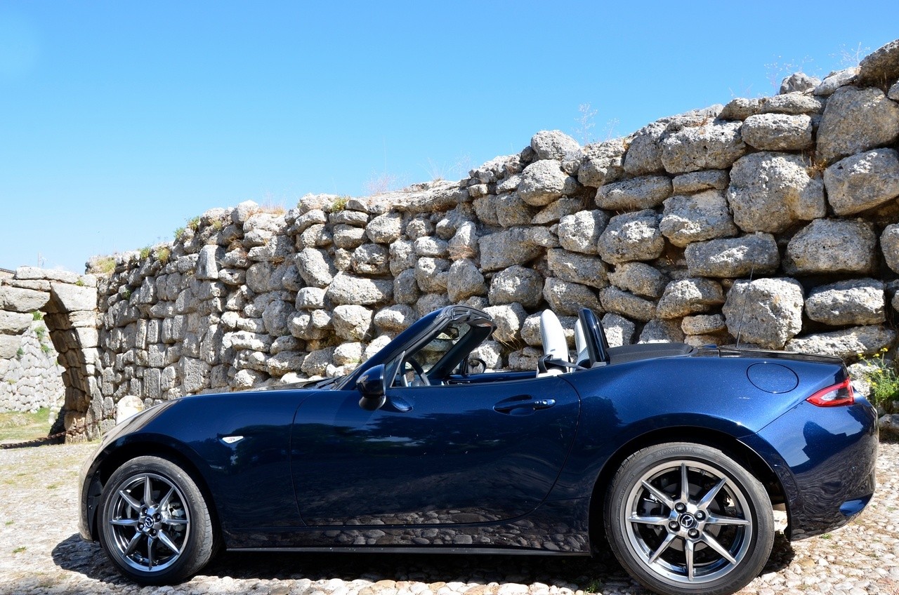 Mazda MX-5 1.5 Exceed: la prova su strada