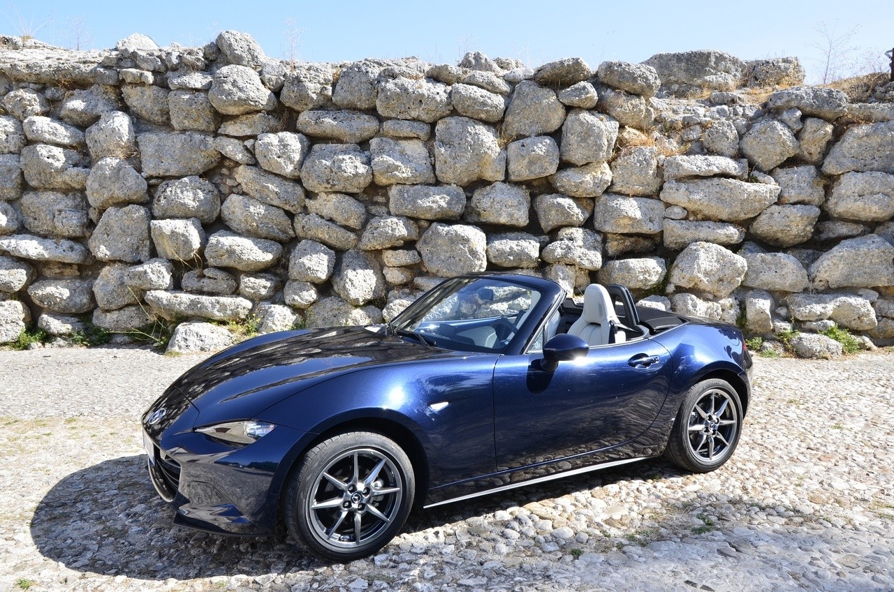 Mazda MX-5 1.5 Exceed: la prova su strada