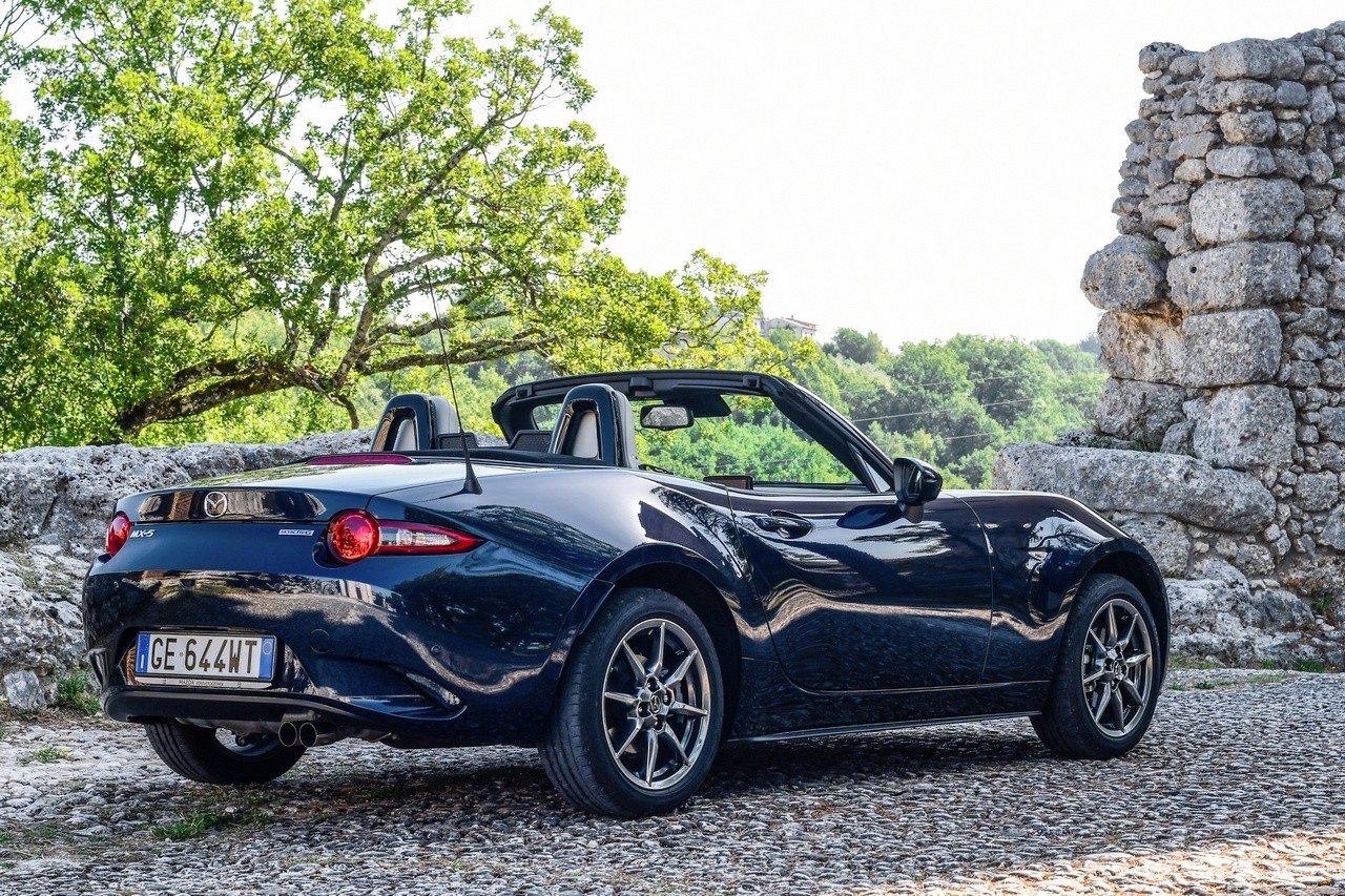 Mazda MX-5 1.5 Exceed: la prova su strada