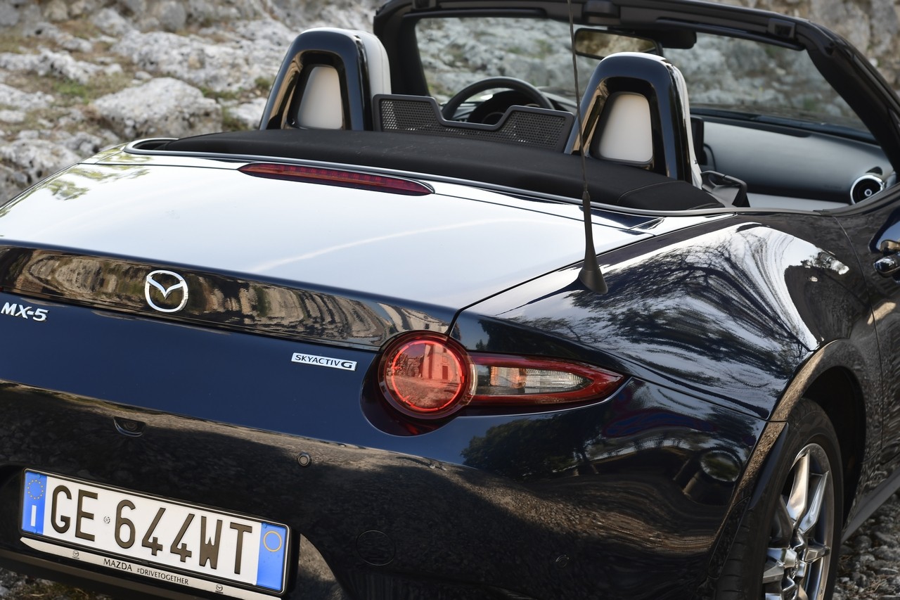 Mazda MX-5 1.5 Exceed: la prova su strada