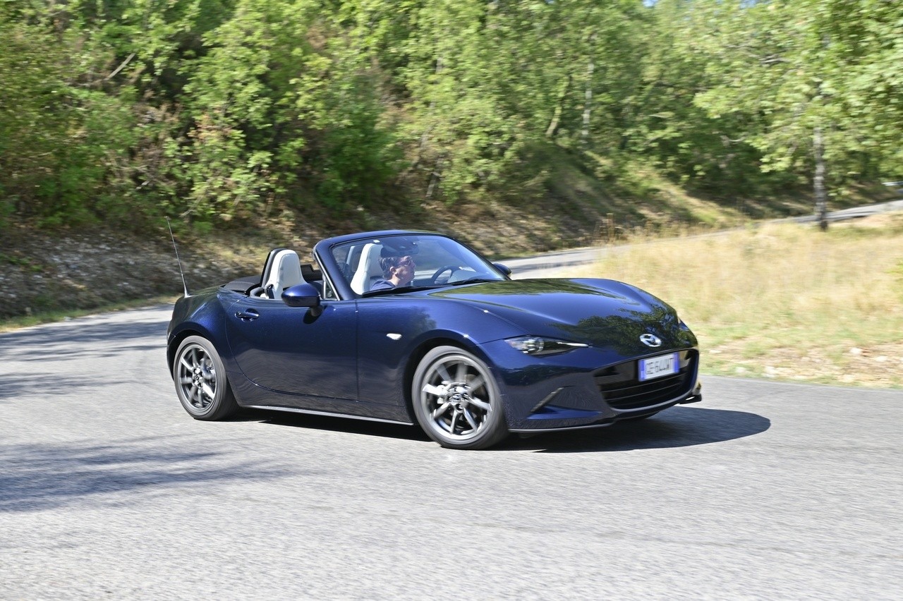 Mazda MX-5 1.5 Exceed: la prova su strada