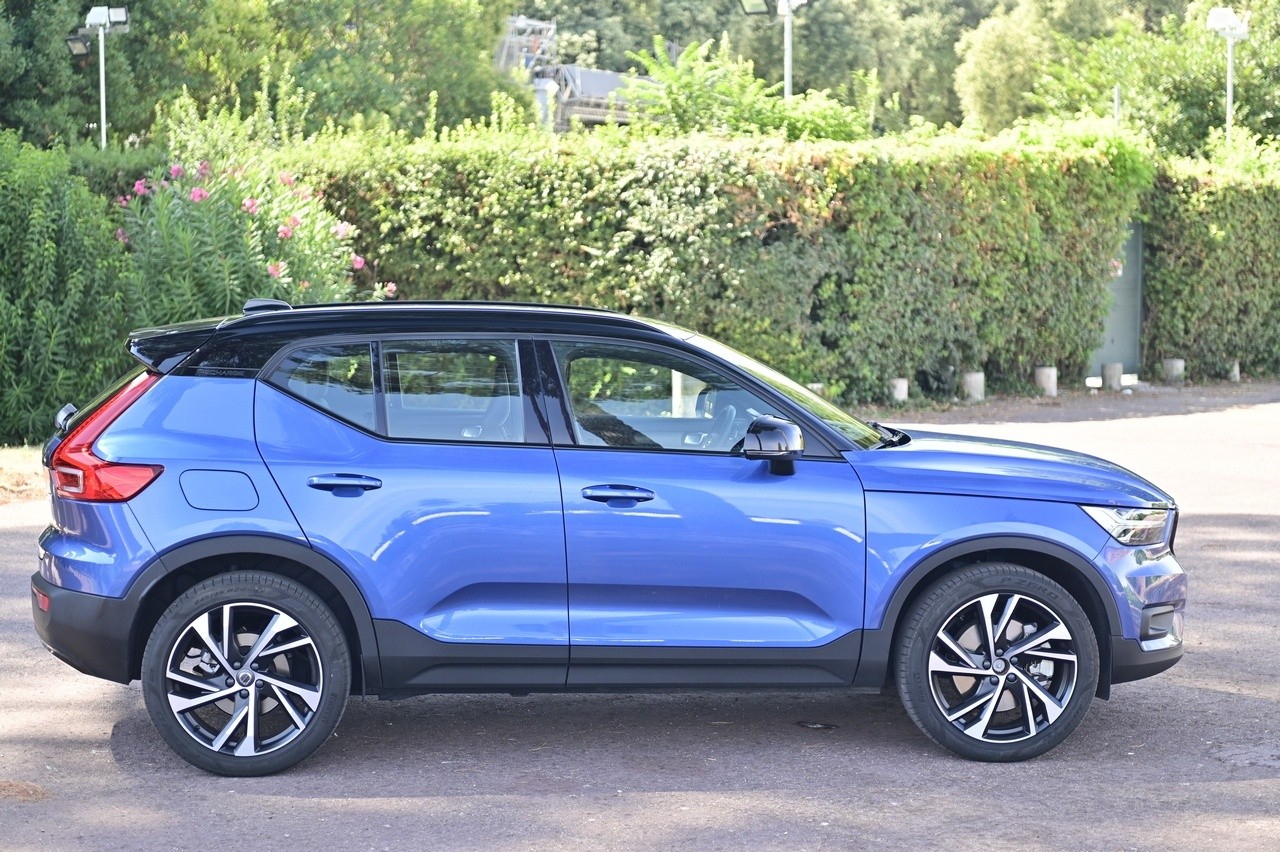 Volvo XC40 T4 Recharge: prova su strada