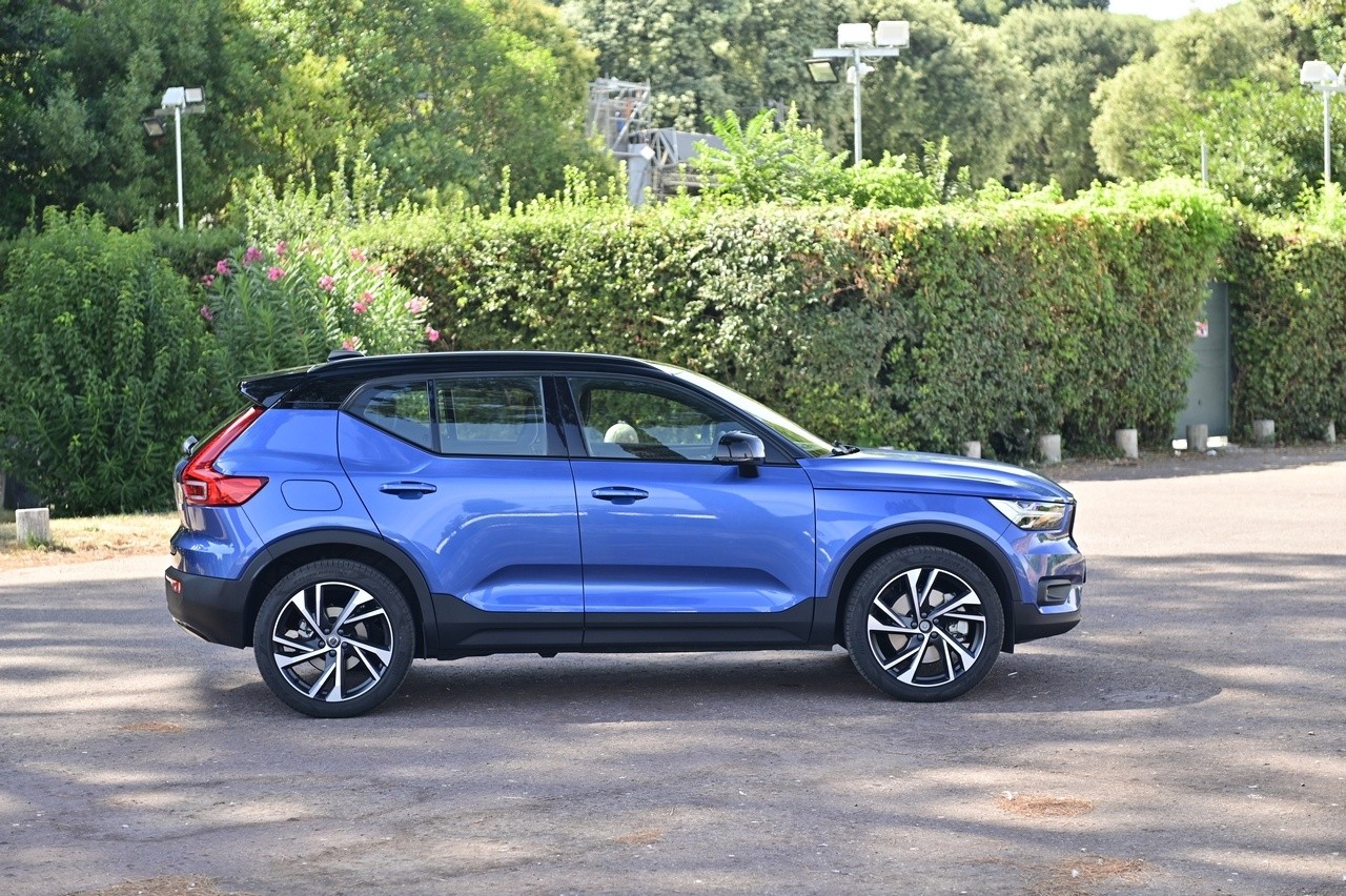 Volvo XC40 T4 Recharge: prova su strada