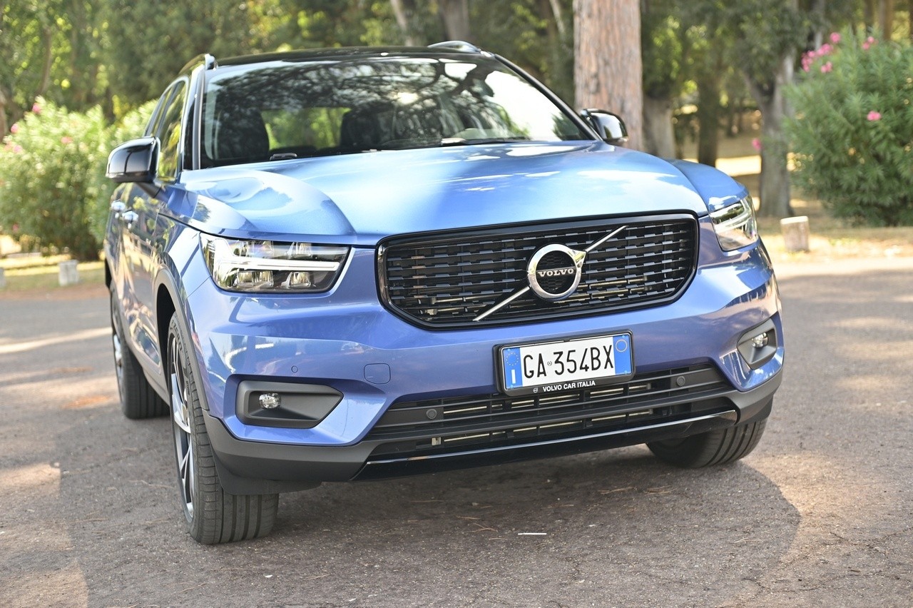 Volvo XC40 T4 Recharge: prova su strada