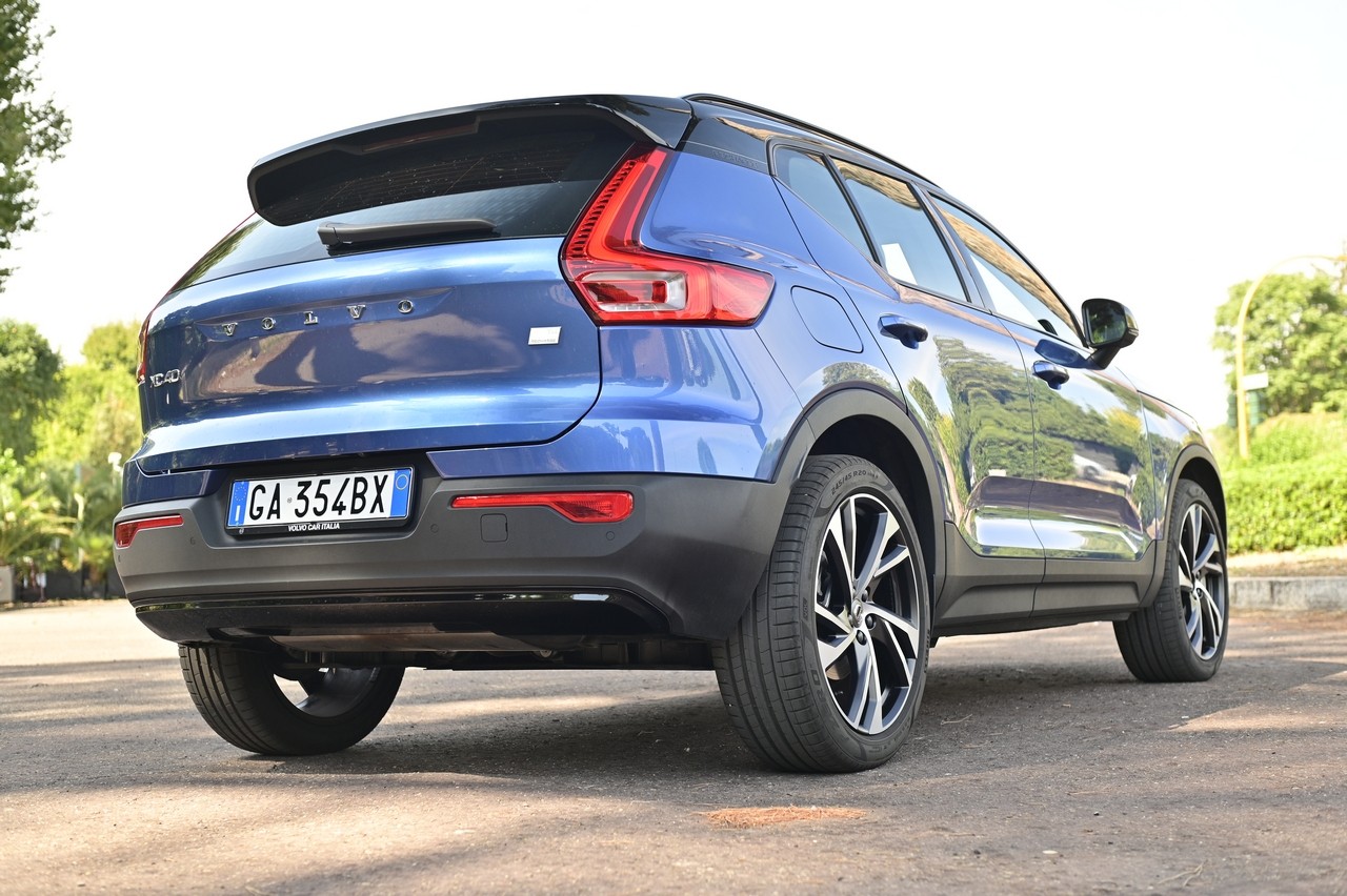 Volvo XC40 T4 Recharge: prova su strada