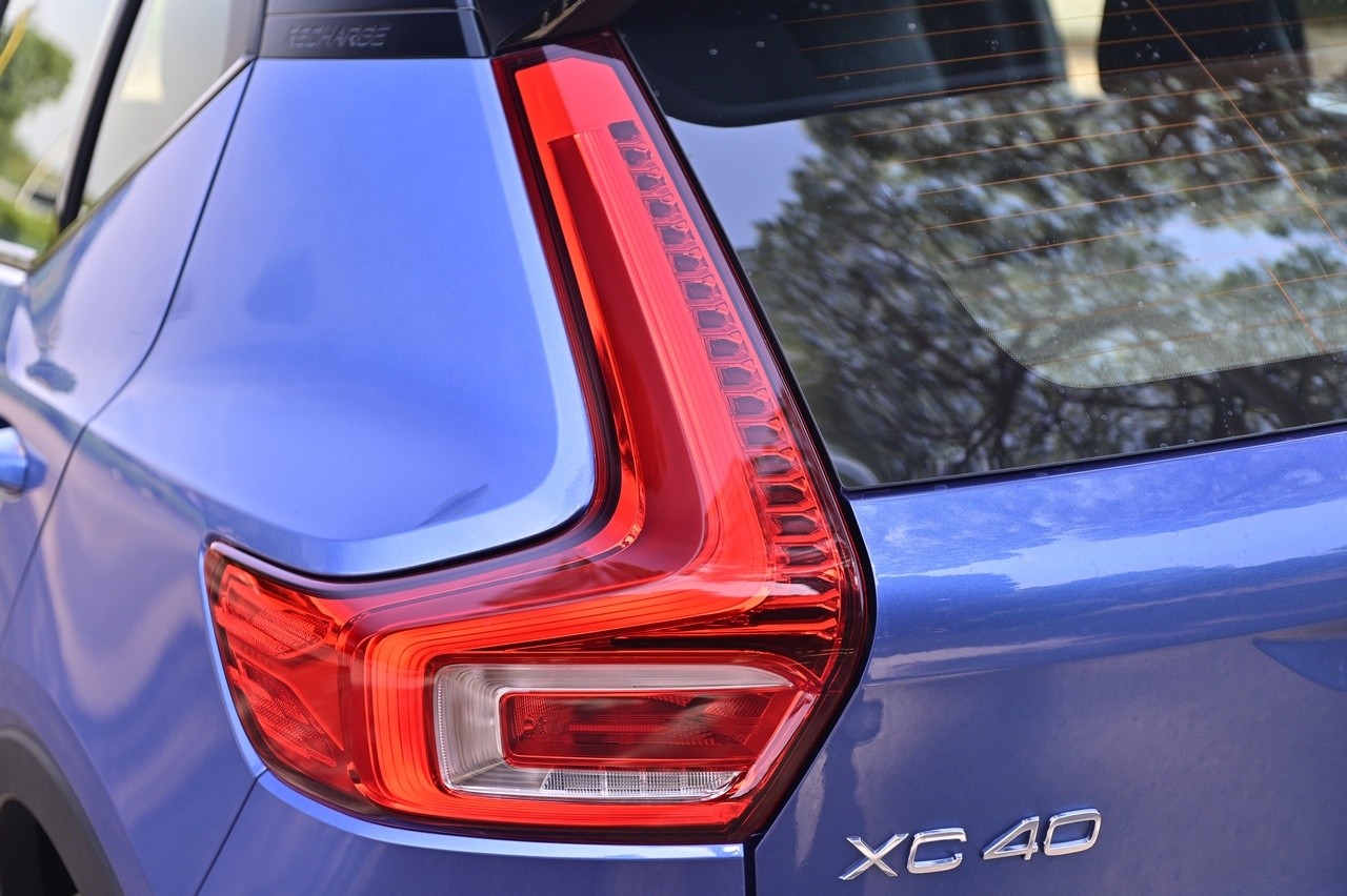 Volvo XC40 T4 Recharge: prova su strada