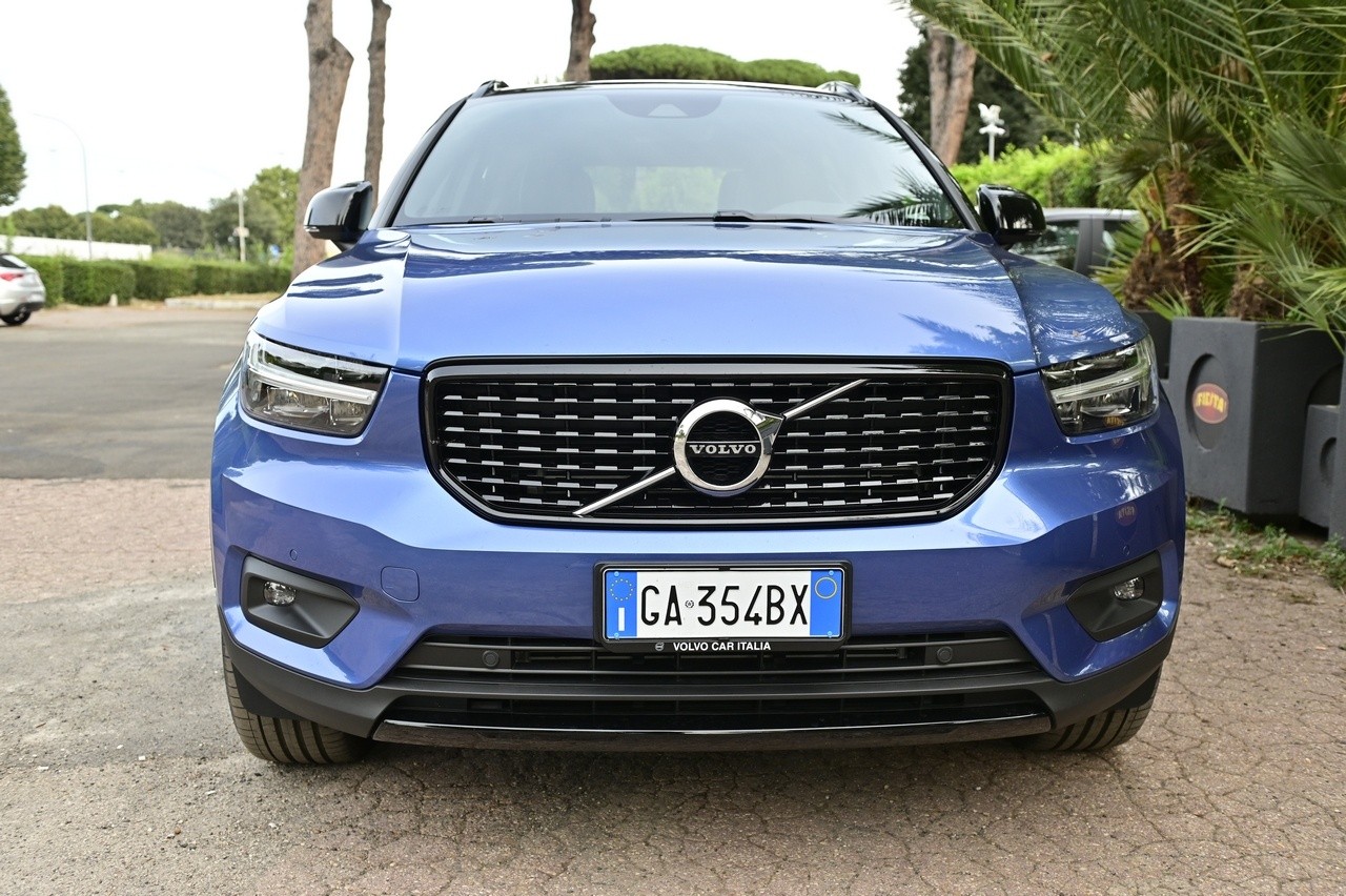 Volvo XC40 T4 Recharge: prova su strada