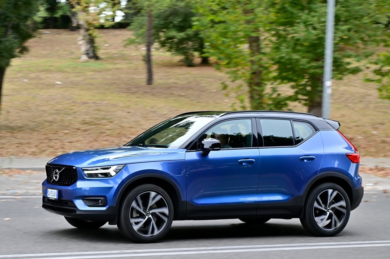 Volvo XC40 T4 Recharge: prova su strada