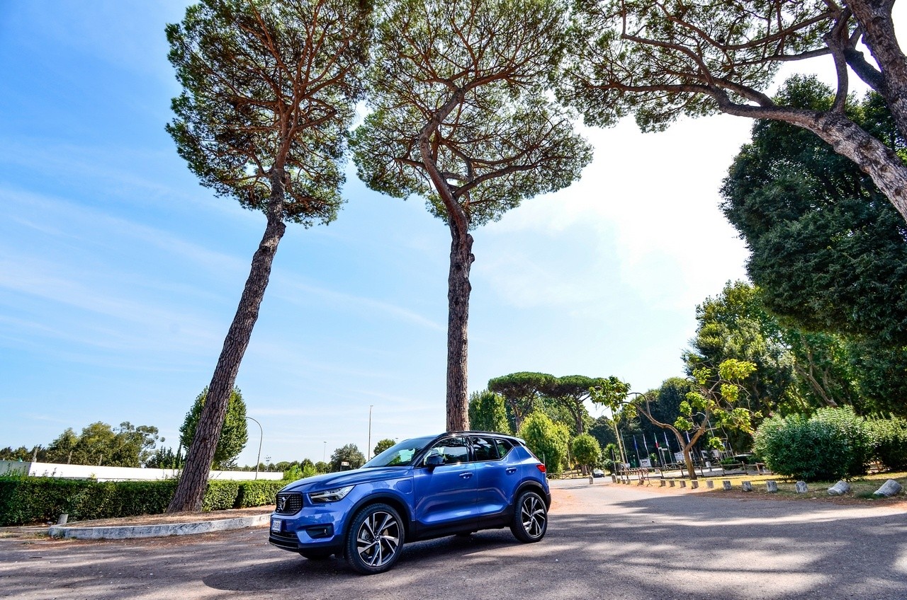 Volvo XC40 T4 Recharge: prova su strada