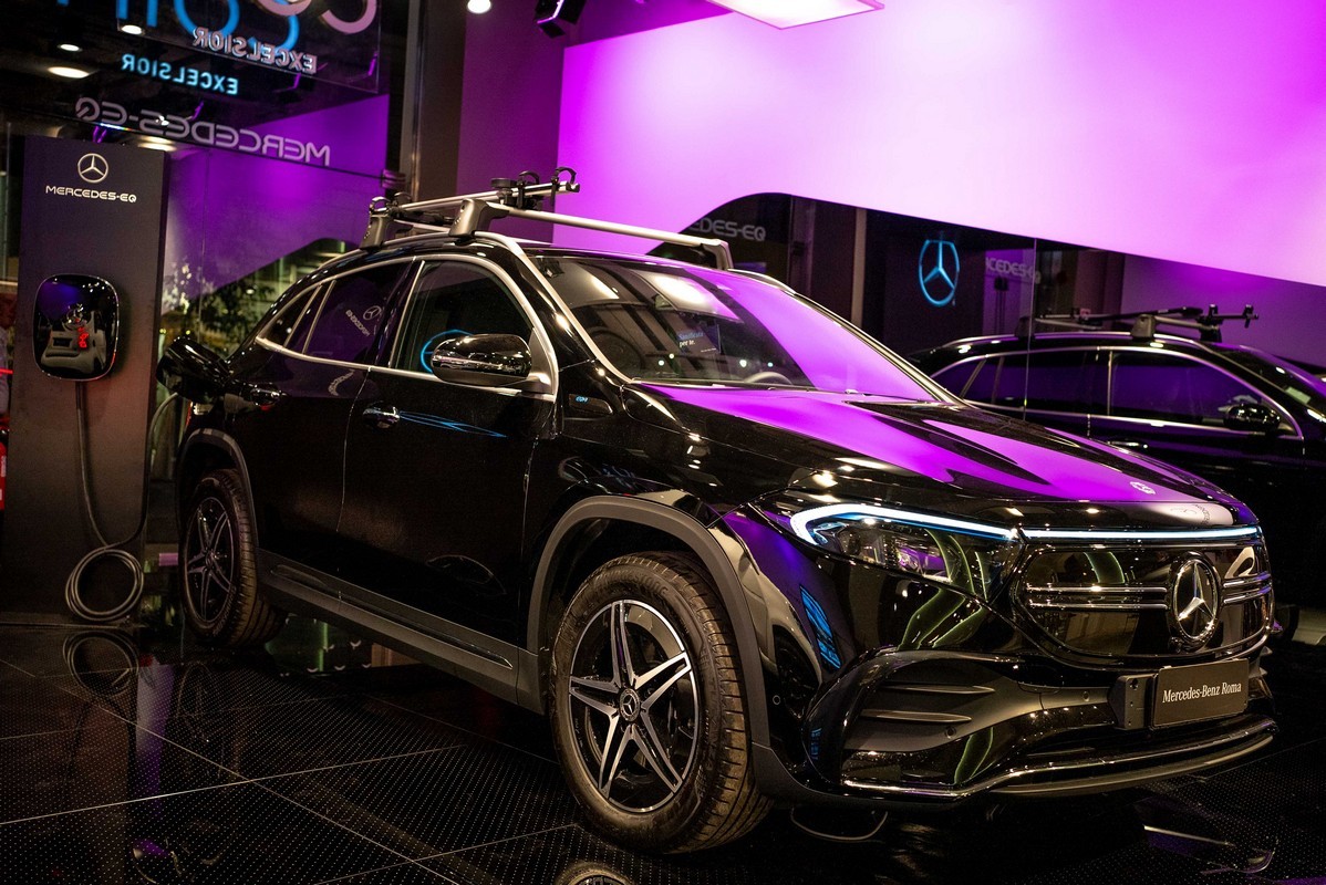 Mercedes-EQ Experience Concept a Roma: le immagini