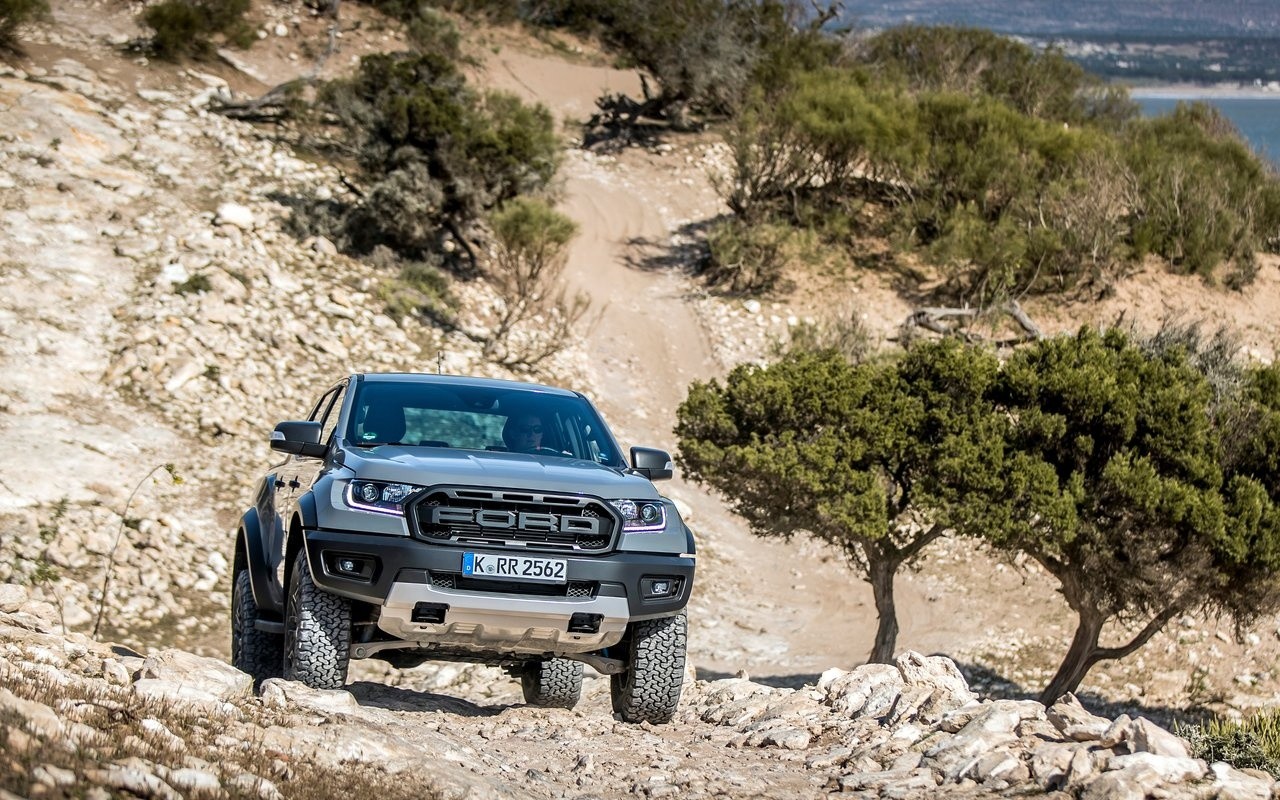 Ford Ranger Raptor: immagini ufficiali