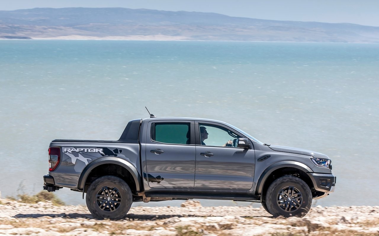 Ford Ranger Raptor: immagini ufficiali