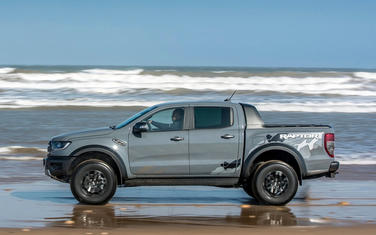 Ford Ranger Raptor: immagini ufficiali