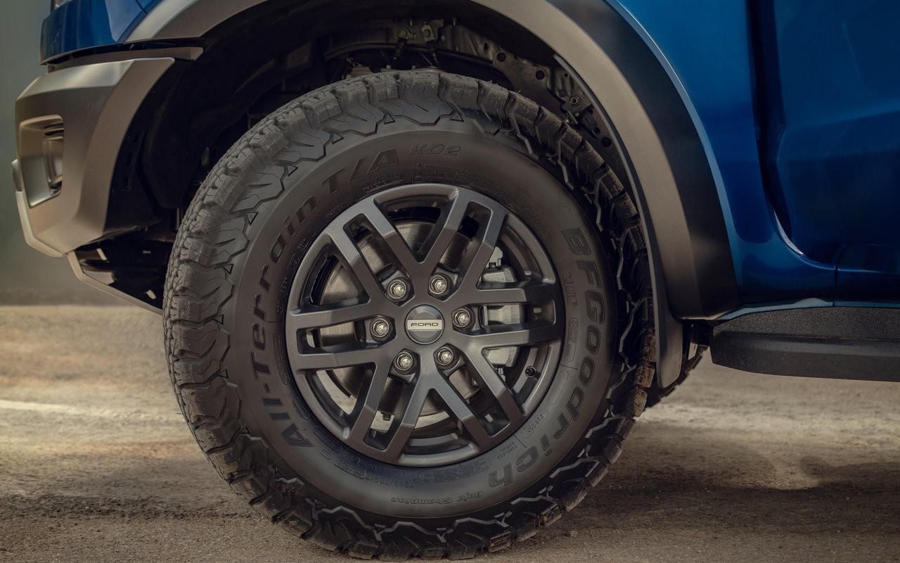 Ford Ranger Raptor: immagini ufficiali