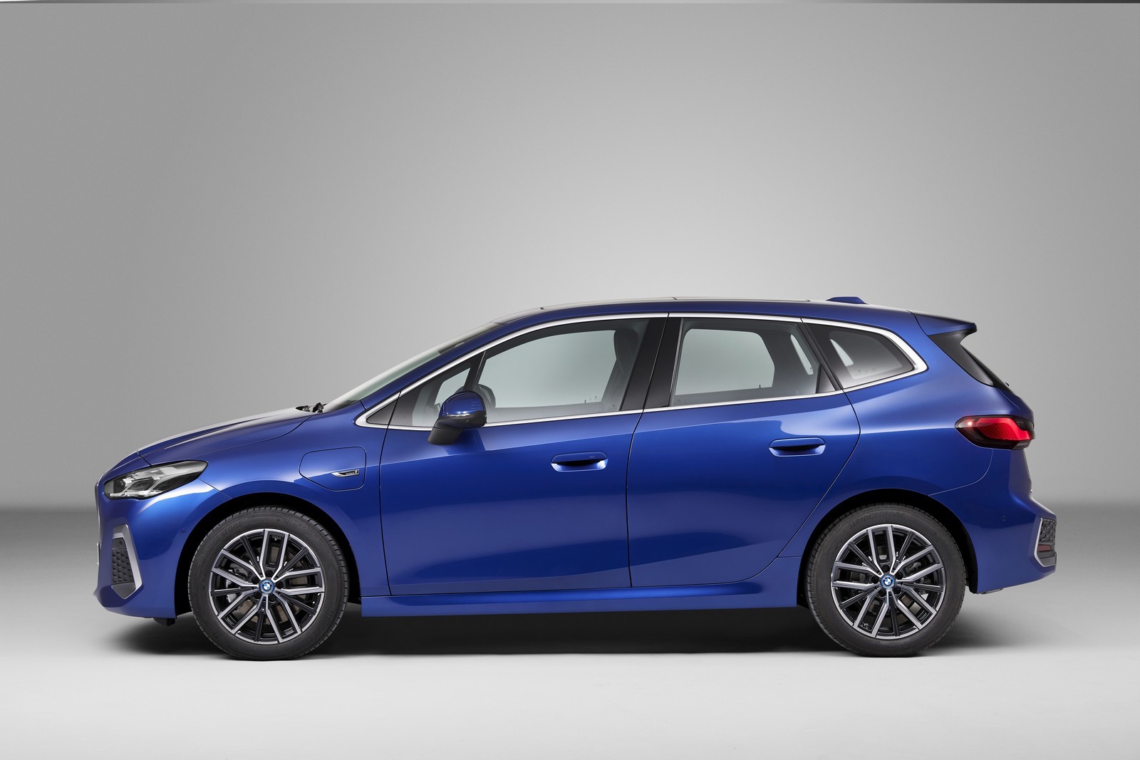 Nuova BMW Serie 2 Active Tourer 2022: immagini ufficiali