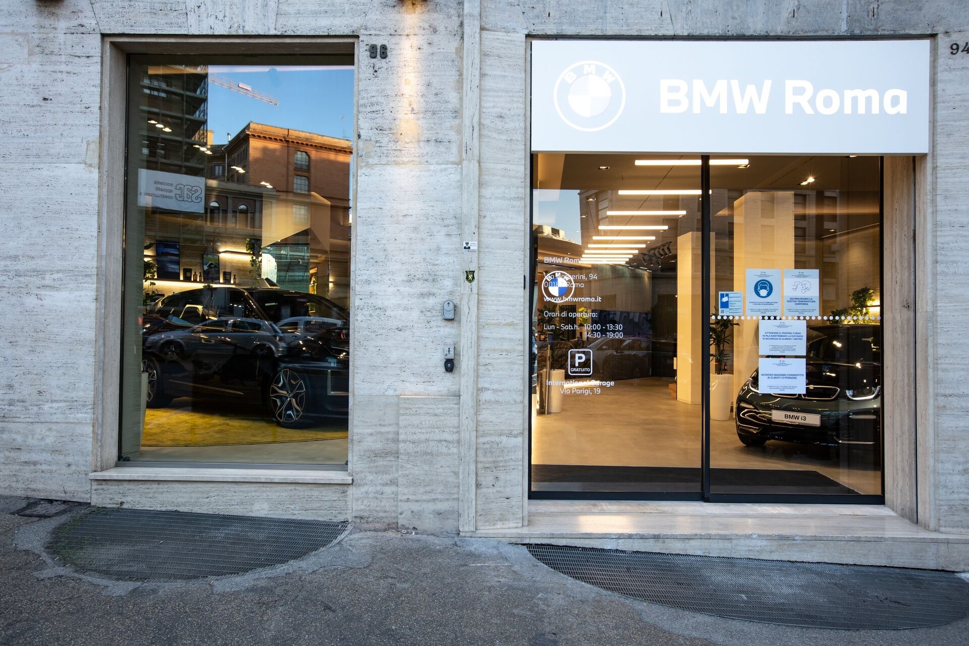 BMW: il Roma Urban Store