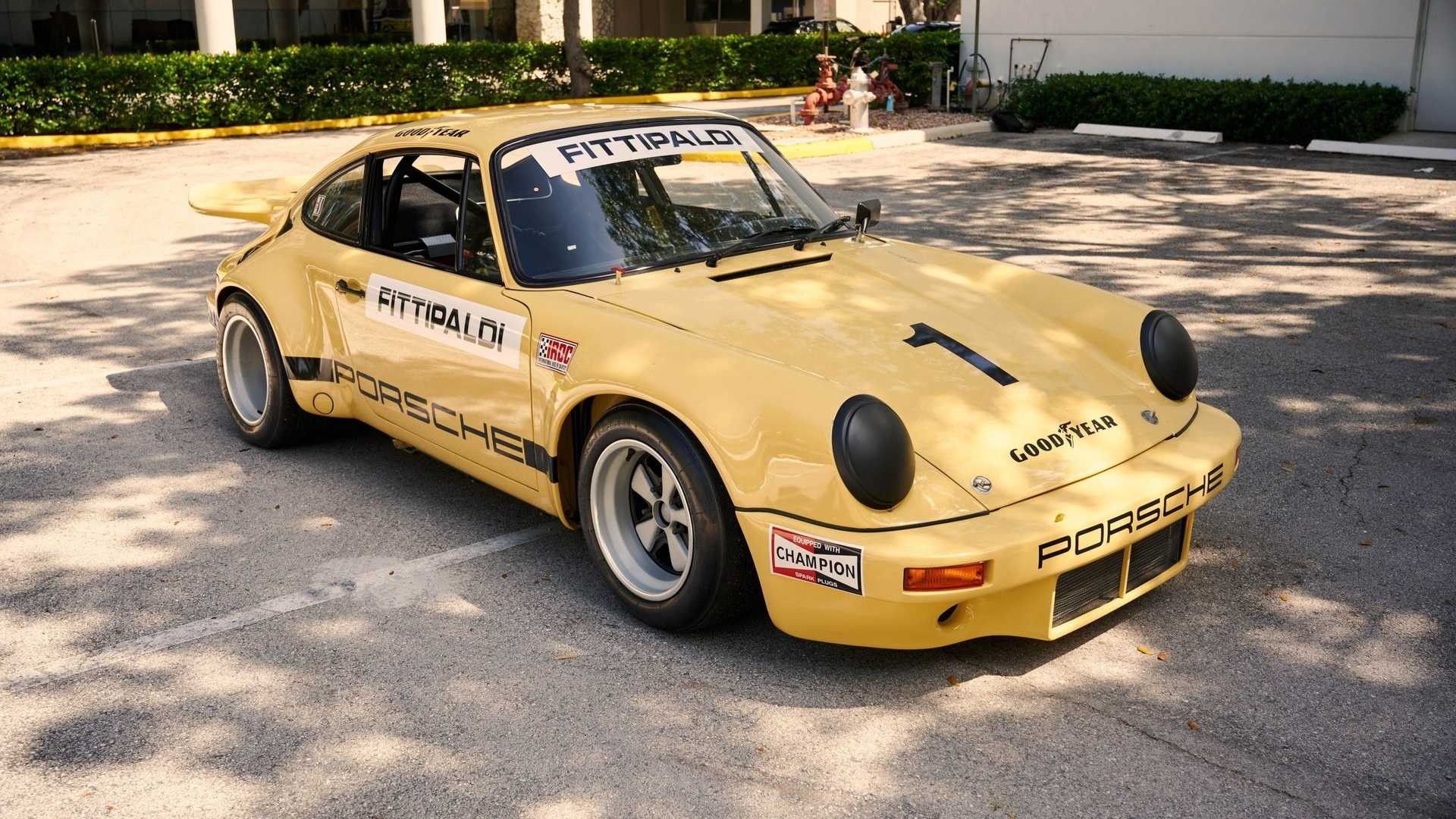 Porsche 911 RSR: le immagini