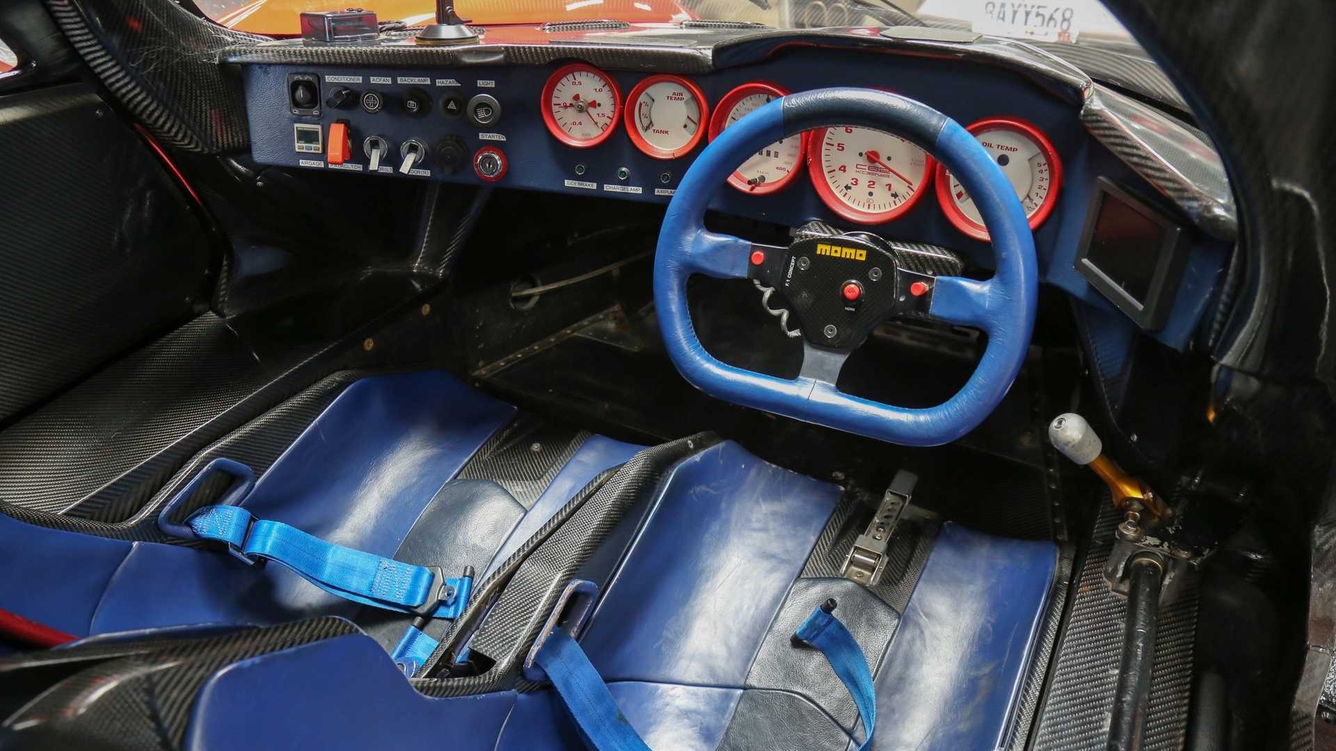 Porsche 962 stradale: le immagini