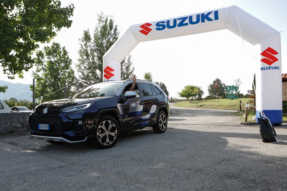 Suzuki Across plug-in: il raduno sui Monti Simbruini