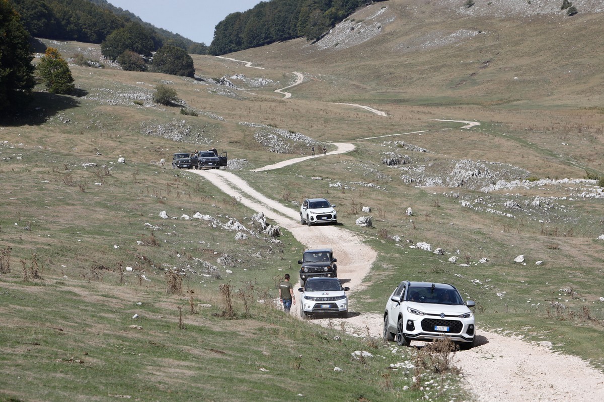 Suzuki Across plug-in: il raduno sui Monti Simbruini