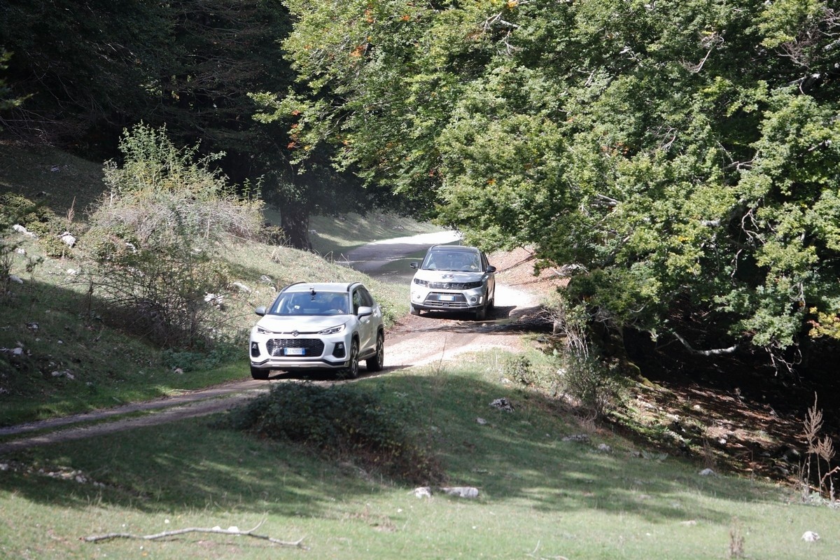 Suzuki Across plug-in: il raduno sui Monti Simbruini