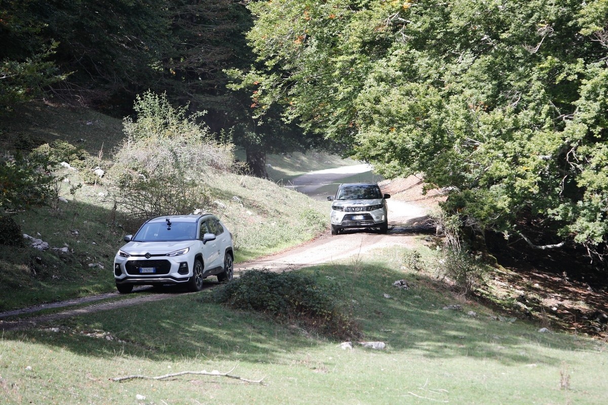 Suzuki Across plug-in: il raduno sui Monti Simbruini