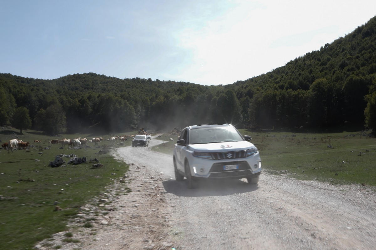 Suzuki Across plug-in: il raduno sui Monti Simbruini