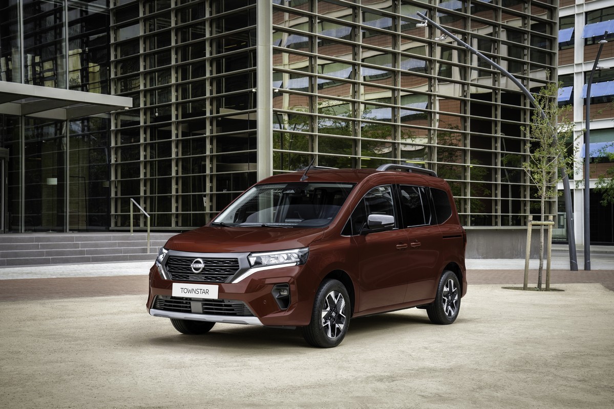 Nissan Townstar: il primo di una nuova famiglia di veicoli commerciali