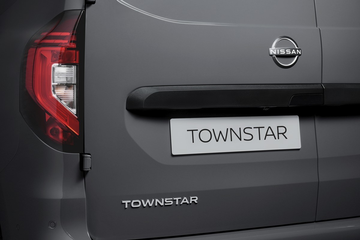 Nissan Townstar: il primo di una nuova famiglia di veicoli commerciali