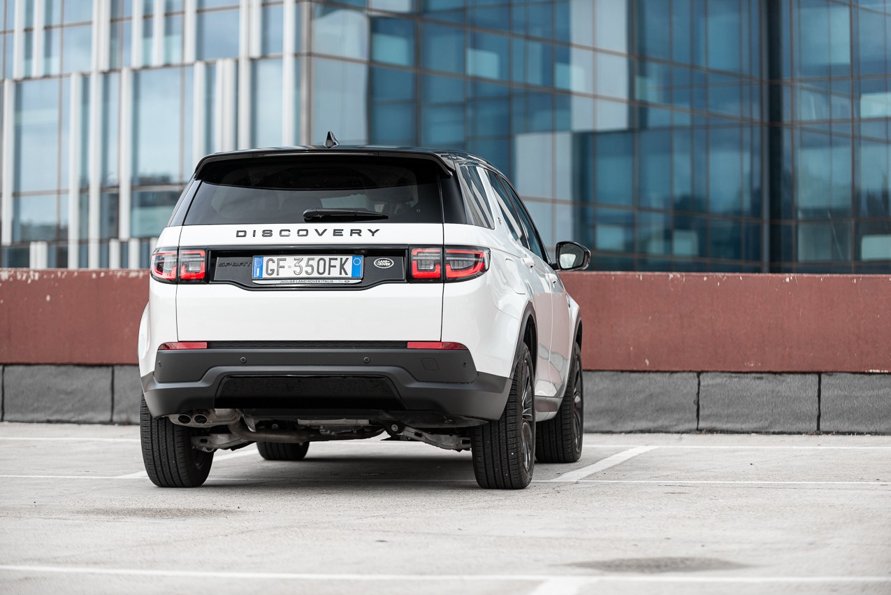 Land Rover Discovery Sport 2.0 TD4: la prova su strada