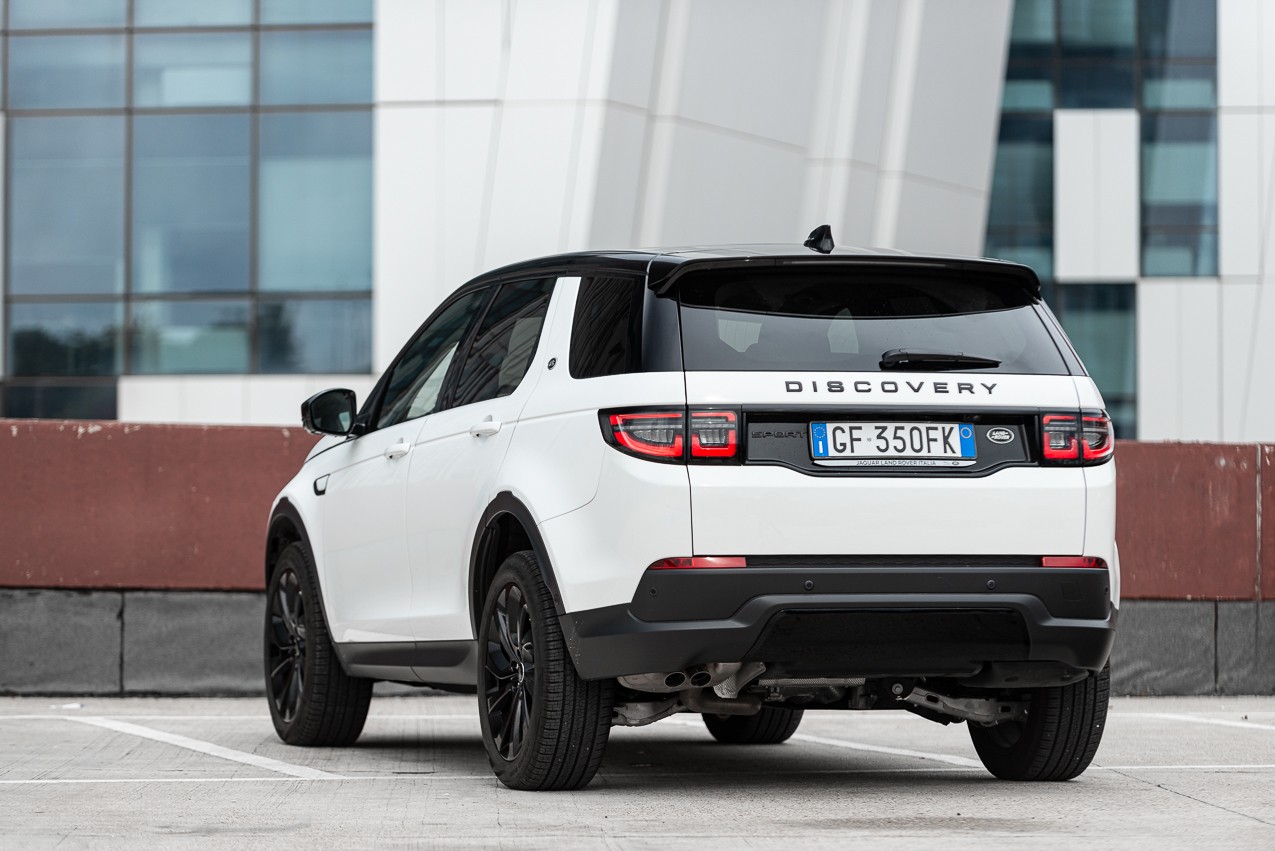 Land Rover Discovery Sport 2.0 TD4: la prova su strada