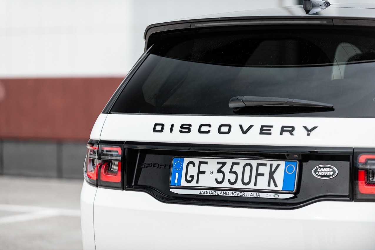 Land Rover Discovery Sport 2.0 TD4: la prova su strada