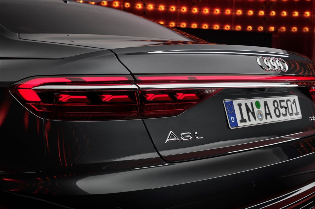 Audi A8 2022: immagini ufficiali