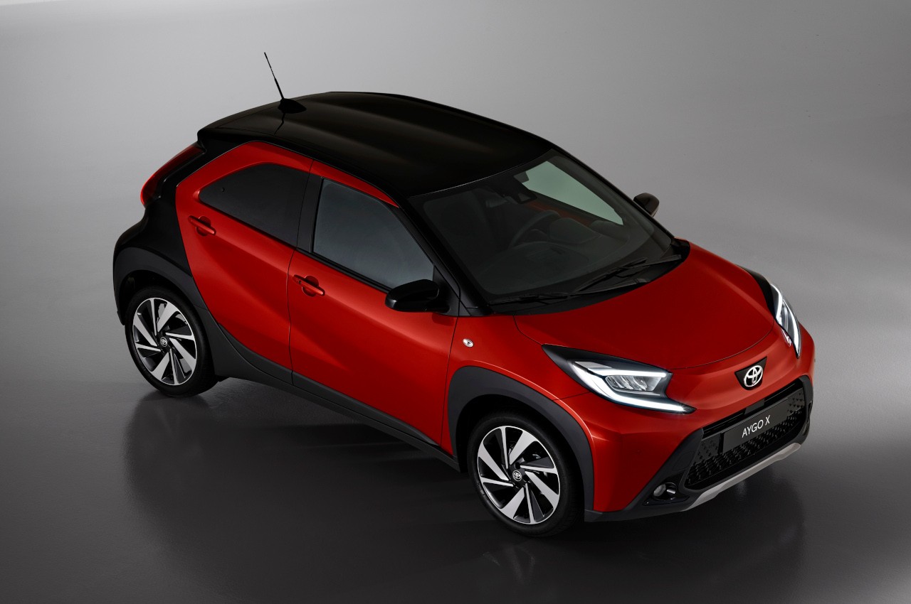 Toyota Aygo X 2022: immagini ufficiali