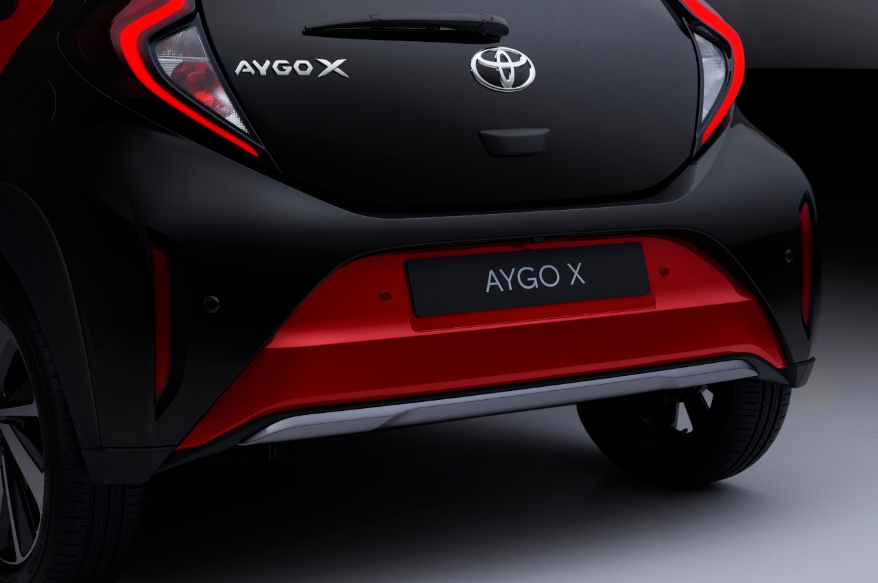 Toyota Aygo X 2022: immagini ufficiali