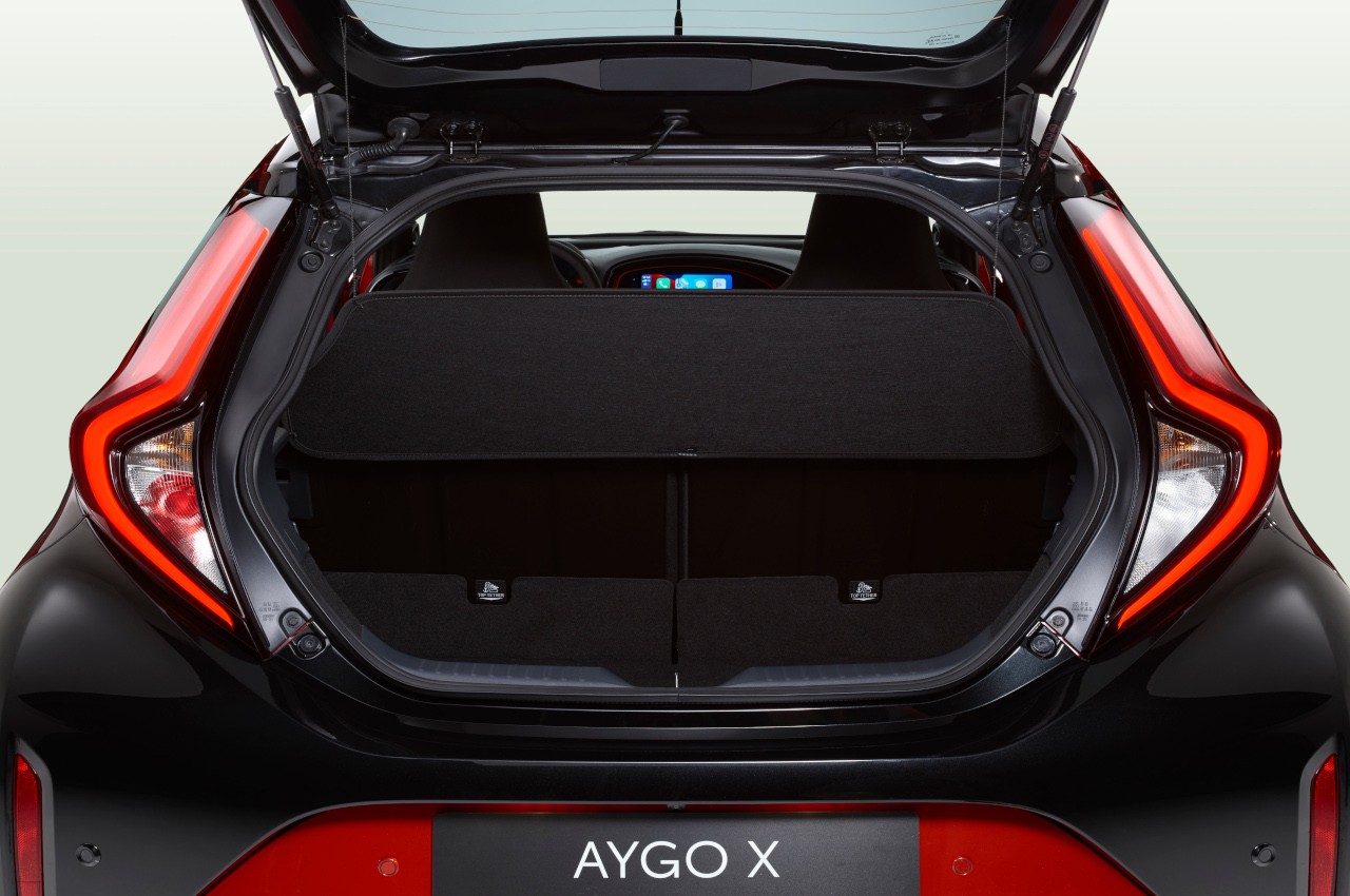 Toyota Aygo X 2022: immagini ufficiali