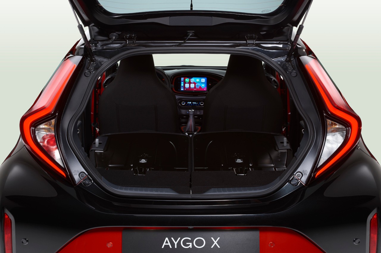 Toyota Aygo X 2022: immagini ufficiali