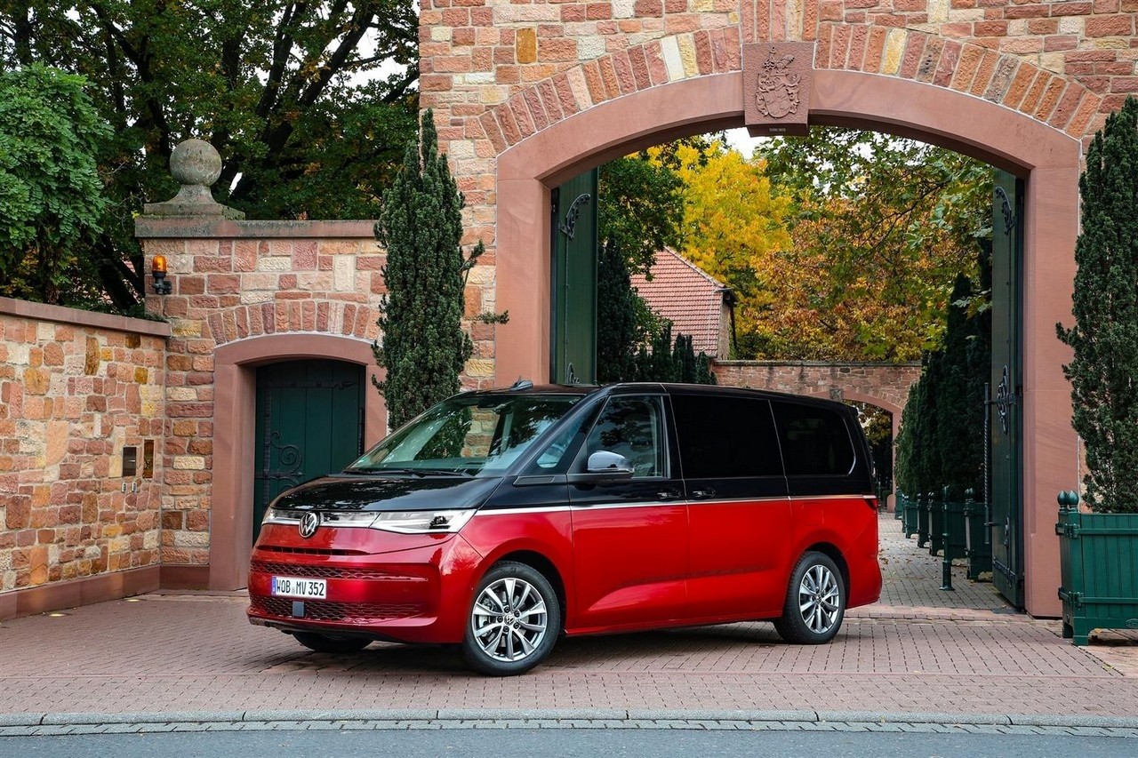 Volkswagen Multivan 2022: nuove immagini ufficiali