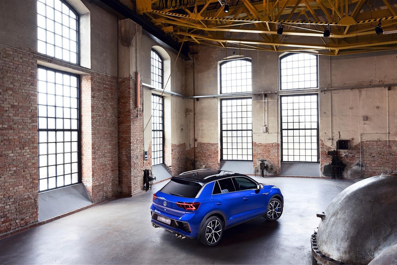 Volkswagen T-Roc 2022: immagini ufficiali