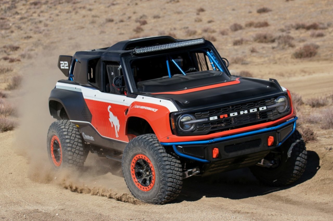 Ford Bronco DR 2022: immagini ufficiali