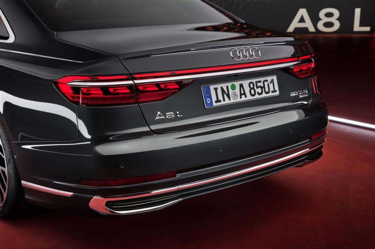 Audi A8 2022: immagini ufficiali